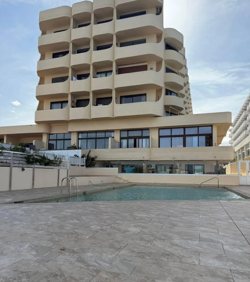 Estudio en Cala de Bou